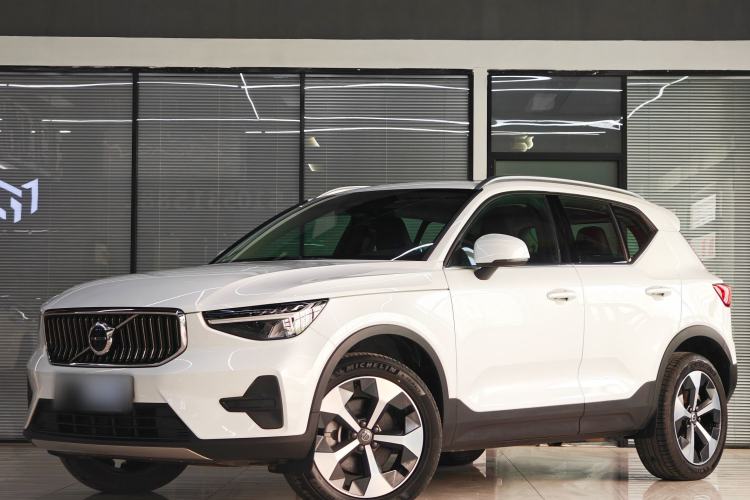 Used Volvo XC40 2023 B4 4x4 Smart Luxury Edition