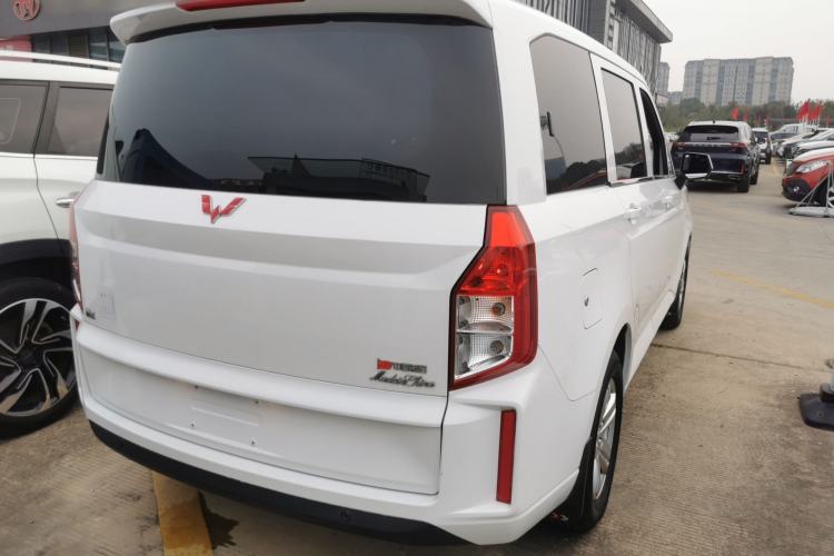 Used Wuling Hongguang PLUS 2019 1.5T Manual Comfort Version 7 Seats Rear Right 45 Deg