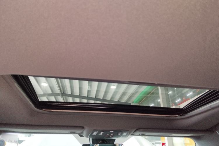 Used Toyota Granvia 2024 2.5L Hybrid Prestige PLUS Four-Wheel Drive Version Headliner