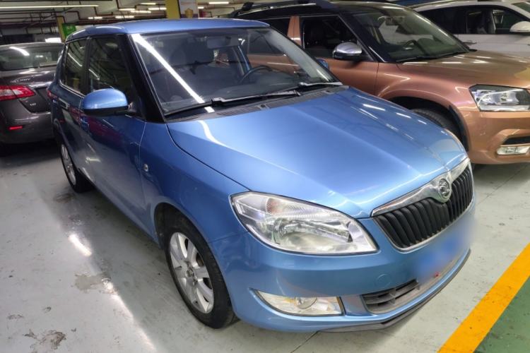 Used Skoda Fabia 2014 1.4L Automatic Crystal Edition