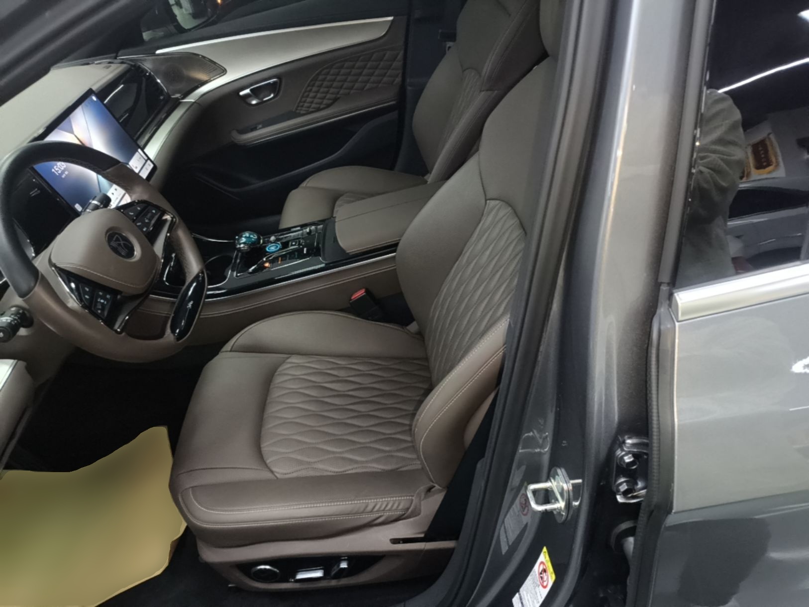 BYD Han 2024 DM-i Glory Edition 121KM Prestige Model - Executive — снимка 17