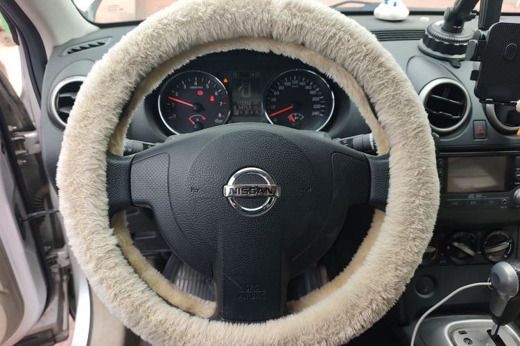 Used Nissan Qashqai 2011 2.0 XL Fire CVT 2WD Steering Wheel