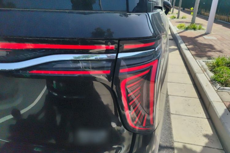 Used Hongqi HQ9 PHEV 2024 2.0T Four-Wheel Drive Business Edition
