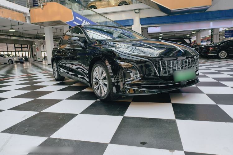 Used Hongqi E-QM5 2024 610 km PLUS