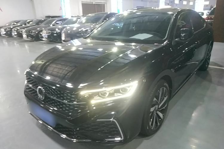 Used Volkswagen Passat 2022 330TSI Starry Luxury Edition