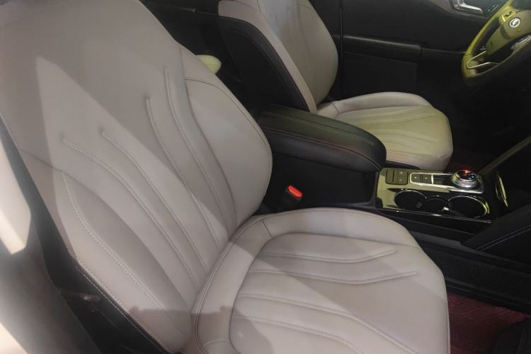 Used Ford Escape 2020 EcoBoost 245 Two-Wheel-Drive Comfort Edition Right Front Seat