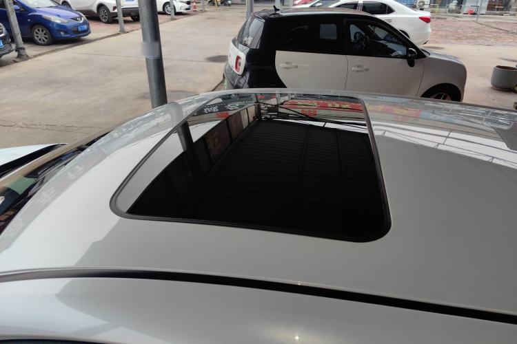 Used Toyota C-HR 2021 2.0L Luxury Edition Roof