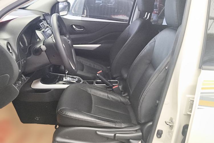 Used Nissan Terra 2018 2.5L Automatic 4x4 Luxury Edition