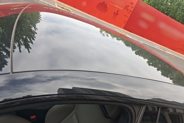 Used Lynk & Co Z10 2025 95 kWh 766 km Range Rear-Wheel Drive Max
