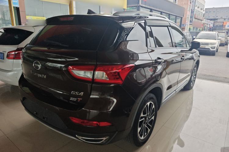 Used GAC Trumpchi GS4 2015 200T Manual Luxury Edition
