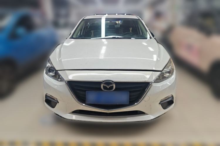 Used Mazda 3 Axela 2014 Sedan 1.5L Manual Comfort Model