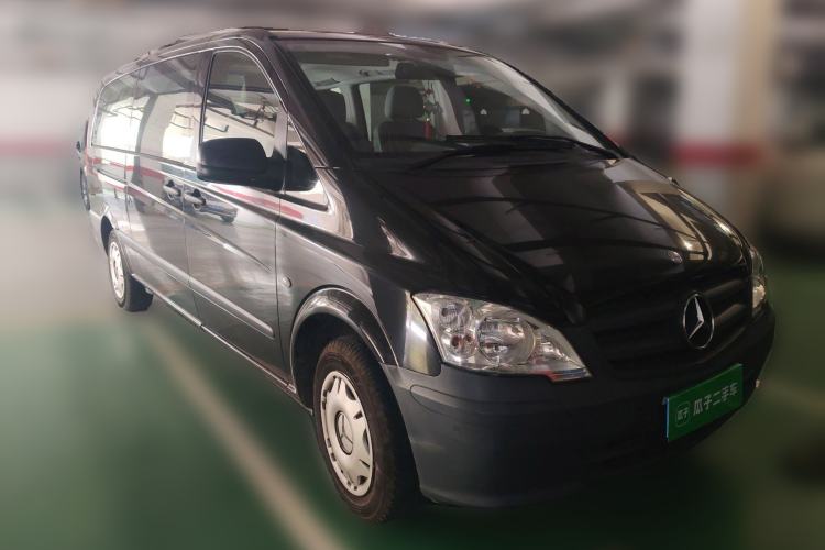 Used Mercedes-Benz Vito 2011 2.5L 7-seater executive version