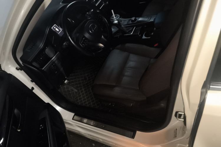 Used Lexus ES 2017 200 30th Anniversary Edition Left Front Seat