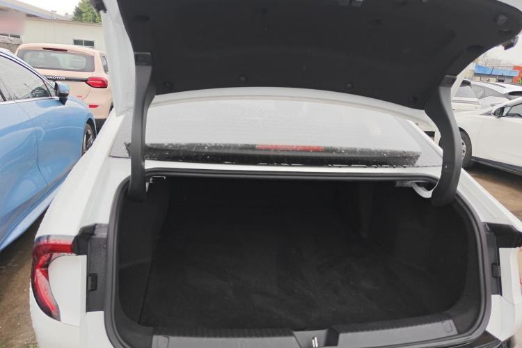 Used Wuling E5 2024 410 km Standard Version