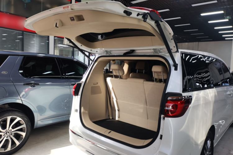 Used Buick GL8 2022 ES Landtrek 653T Luxury Edition