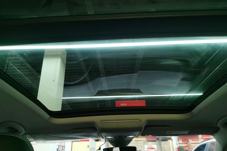 Used Volkswagen Tiguan L 2022 330TSI Automatic Two-Wheel Drive R-Line Enhanced Edition
