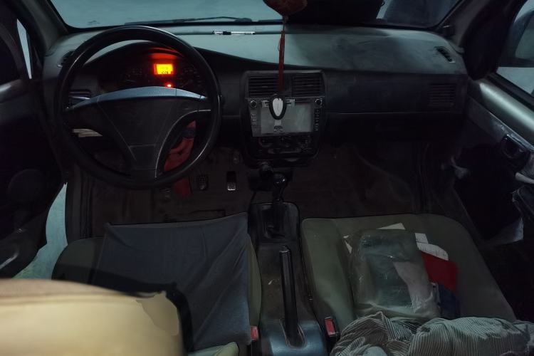 Used Wuling Rongguang 2011 1.2L Base Version