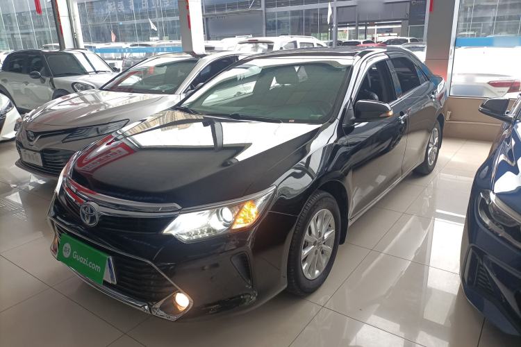 Used Toyota Camry 2016 Dual-Engine 2.5 HG 10th Anniversary Deluxe Navigation Edition
