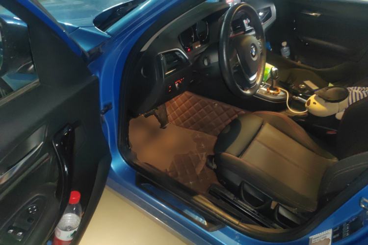 Used BMW 1 Series 2018 118i Sport Design Package
