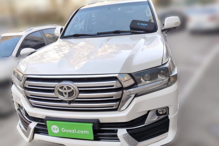 Used Toyota Land Cruiser 2015 4.0L V6 Middle East Low-Trim Version