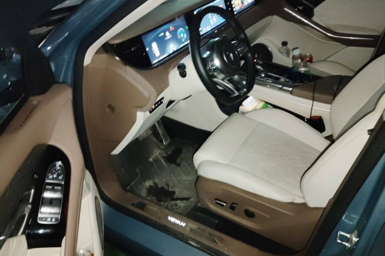 Used VOYAH FREE 2021 Four-Wheel Drive Standard Range-Extended Exclusive Luxury Package
