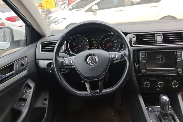 Used Volkswagen Sagitar 2017 1.6L Automatic Comfort Model Steering Wheel