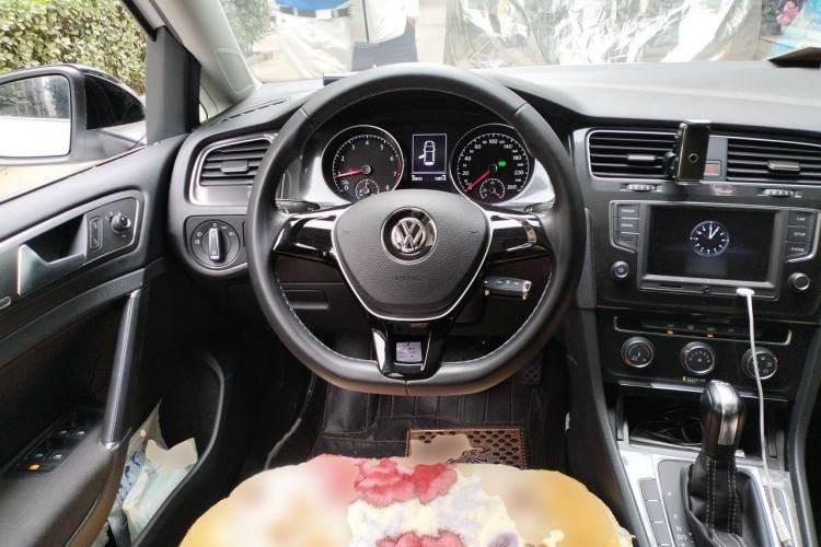 Used Volkswagen Golf 2017 230TSI Automatic Comfort Edition – Celebrating Milestone of One Million Units