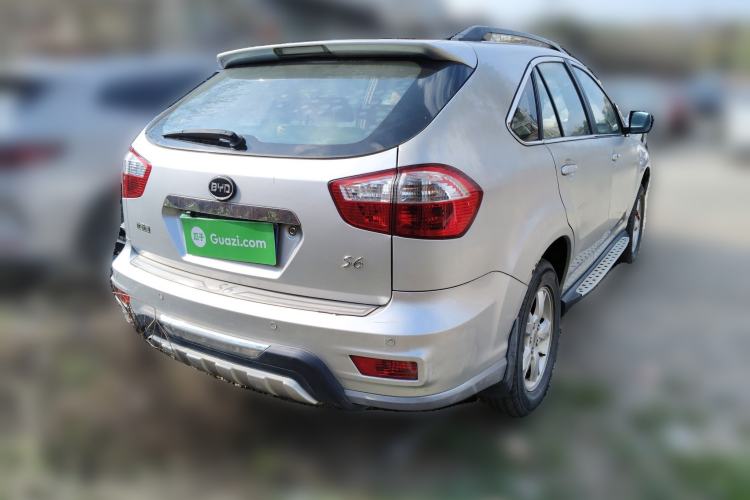 Used BYD S6 2013 Platinum Edition 2.0L Manual Luxury Model
