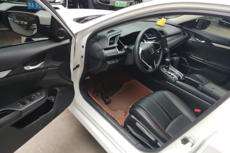 Used Honda Civic 2016 220TURBO CVT Luxury Edition
