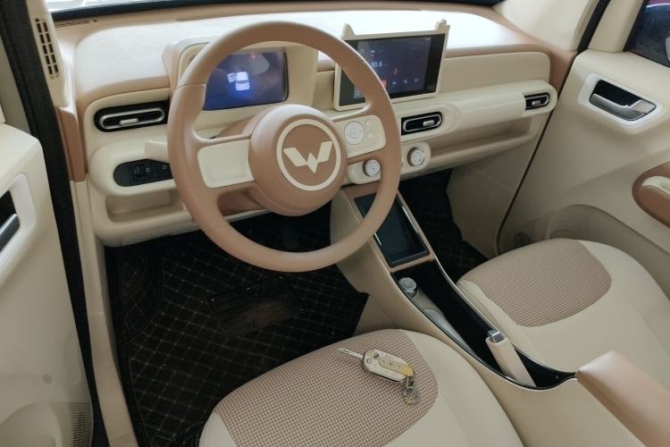 Used Wuling Hongguang MINIEV 2024 3rd Generation 215km Advanced Version Center Console