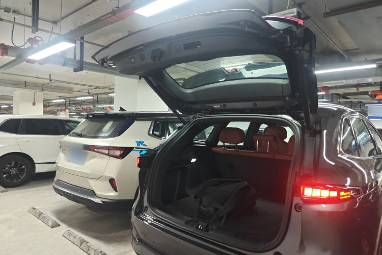 Used CHANGAN CS75 PLUS 2025 4th Generation 1.5T New Blue Whale Smart Flagship Version
