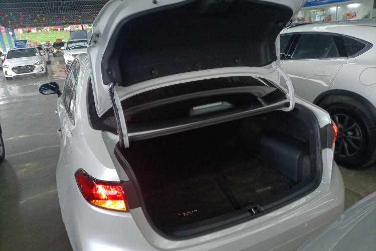 Used Toyota Levin 2023 Dual-Motor 2.0L Leading Edition Trunk