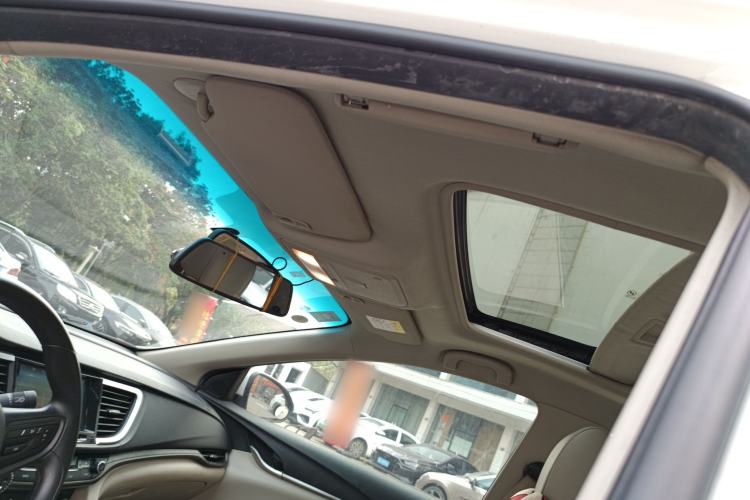 Used Buick GT 2017 15N Automatic Elite Version Headliner