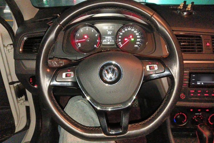Used Volkswagen Lavida 2017 1.6L Automatic Comfort Edition
