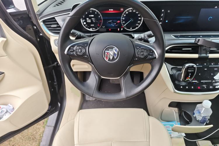 Used Buick GL8 2023 ES Lu Zun Deluxe Model
