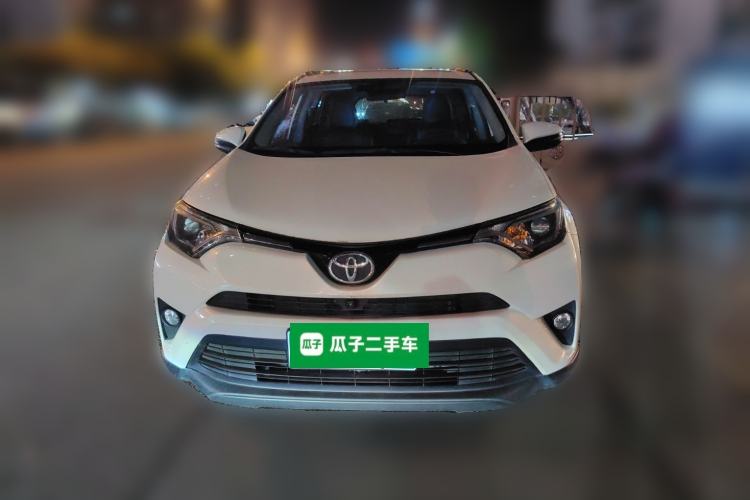 Used Toyota RAV4 2016 2.0L CVT Two-Wheel Drive Fashion Edition China V Standard Front