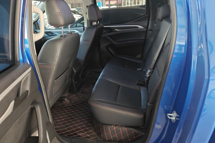 Used SAIC MAXUS T60 2017 2.0T Gasoline Automatic Two-Wheel Drive High-Ride Elite Standard Cabin
