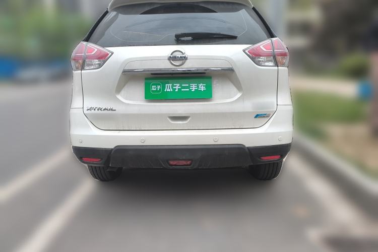 Used Nissan X-Trail 2014 2.5L CVT Luxury Edition 4WD Rear