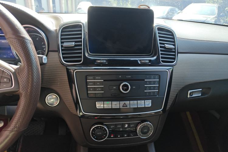 Used Mercedes-Benz GLE 2018 GLE 320 4MATIC Dynamic Edition Collector's Edition
