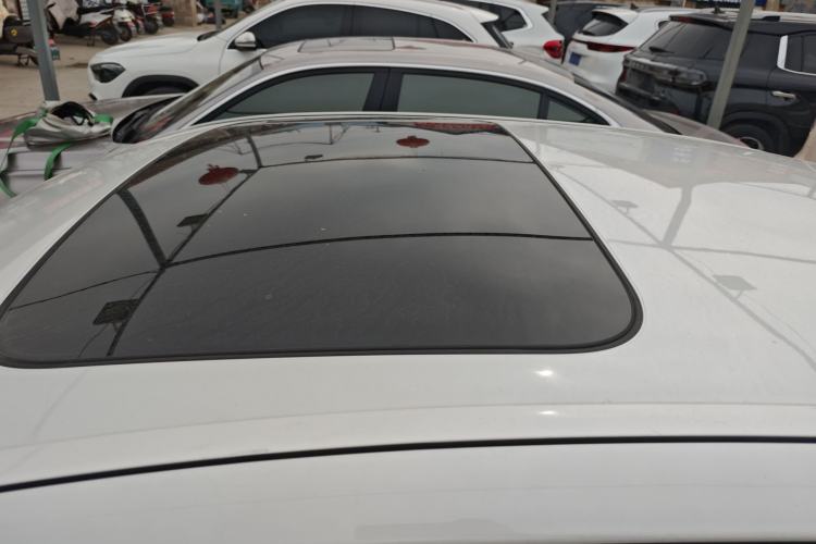 Used BMW 5 Series 2014 520Li Elegant Model Roof