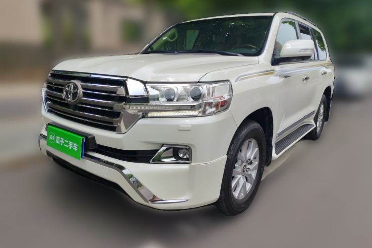 Used Toyota Land Cruiser 2017 Model, 4.6L, Middle East Specification, 7-Seater
