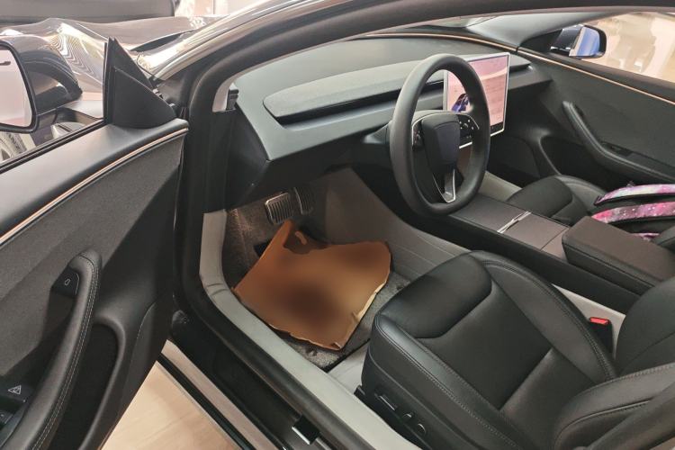 Used Tesla Model 3 2025 Rear-Wheel-Drive Version