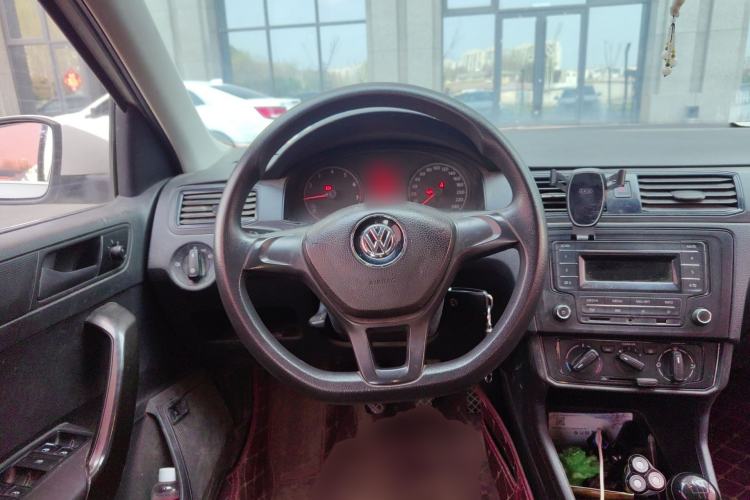 Used Volkswagen Santana 2016 1.6L Manual Fashion Edition