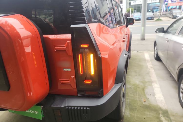 Used JETOUR Shanhai Traveler C-DM 2024 C-DM 208KM Mountain & Wilderness Edition Right Rear Taillight