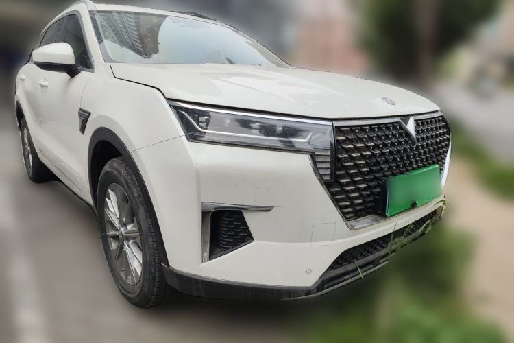 Used Venucia Star 2020 260T Automatic 48V Mild Hybrid Turbocharged Star Edition Front Right 45 Deg