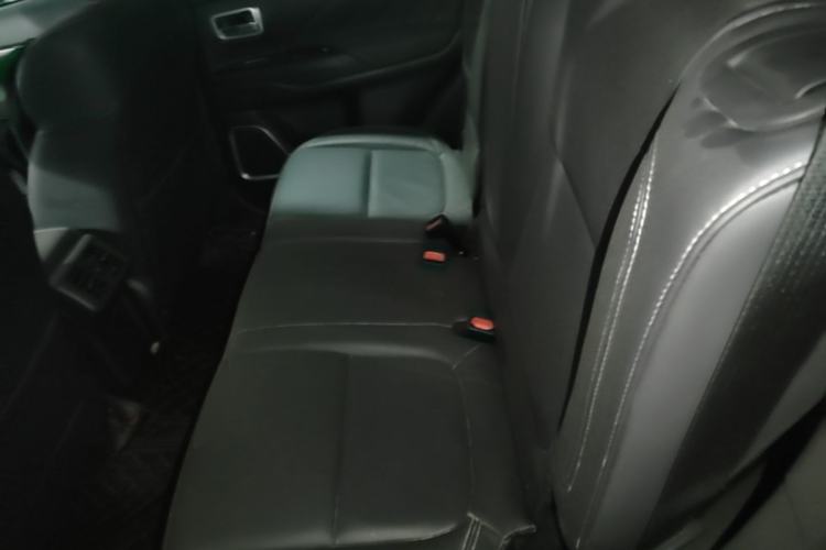 Used Mitsubishi Outlander 2019 2.0L Two-Wheel Drive Comfort Edition 5 Seats China VI Standard
