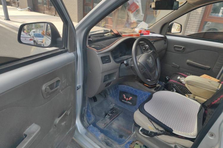 Used Wuling Rongguang V 2019 1.5L Window-Sealed Utility Model China VI LAR Driver Seat