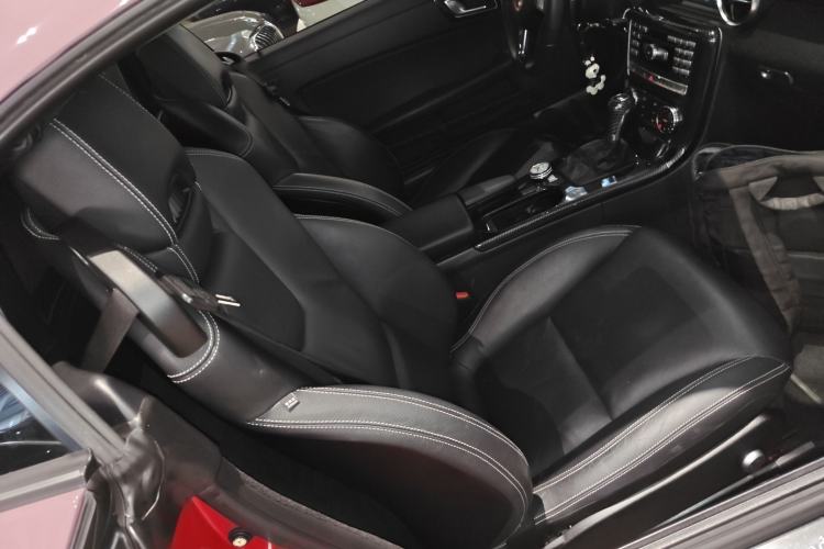 Used Mercedes-Benz SLK-Class 2011 SLK 200 Fashion Model
