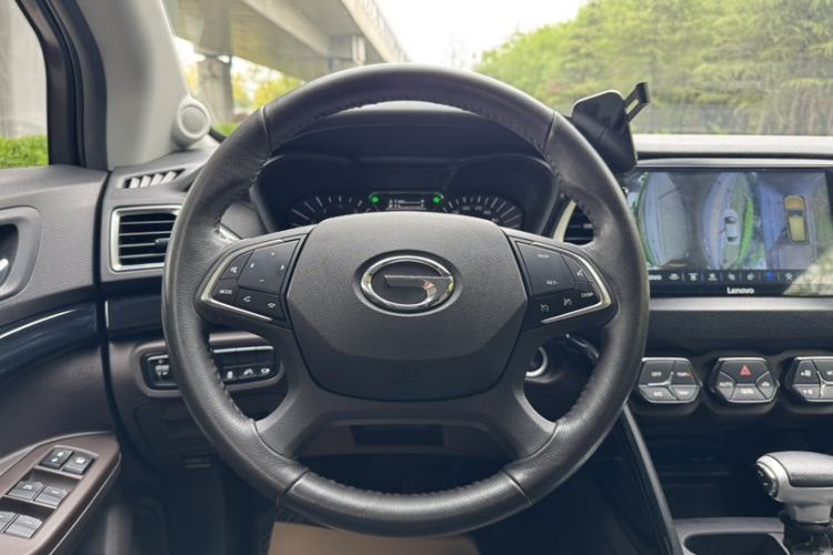 Used GAC Trumpchi GS4 2017 235T Automatic Two-Wheel Drive Luxury Smart Connectivity Version Steering Wheel
