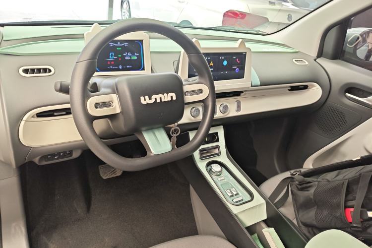 Used CHANGAN NEVO Lumin 2022 210km Sweet Edition Center Console